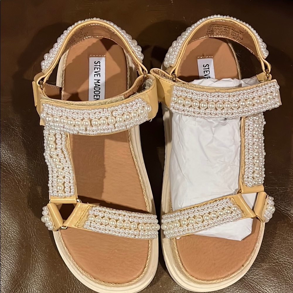 Steve Madden Pearl Embellished Tan Sandals